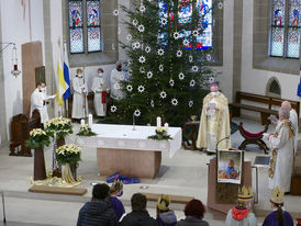 Diözesale Aussendung der Sternsinger des Bistums Fulda in St. Crescentius (Foto: Karl-Franz Thiede)